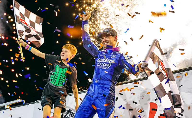 Larson sticks the landing at Knoxville